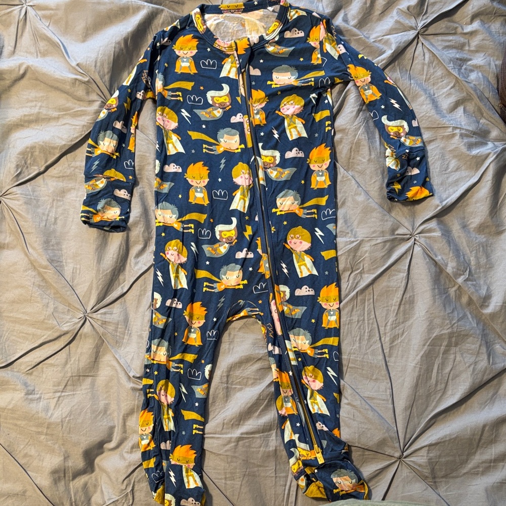 Kiki + Lulu Bamboo 18-24M Zippy Superhero Print